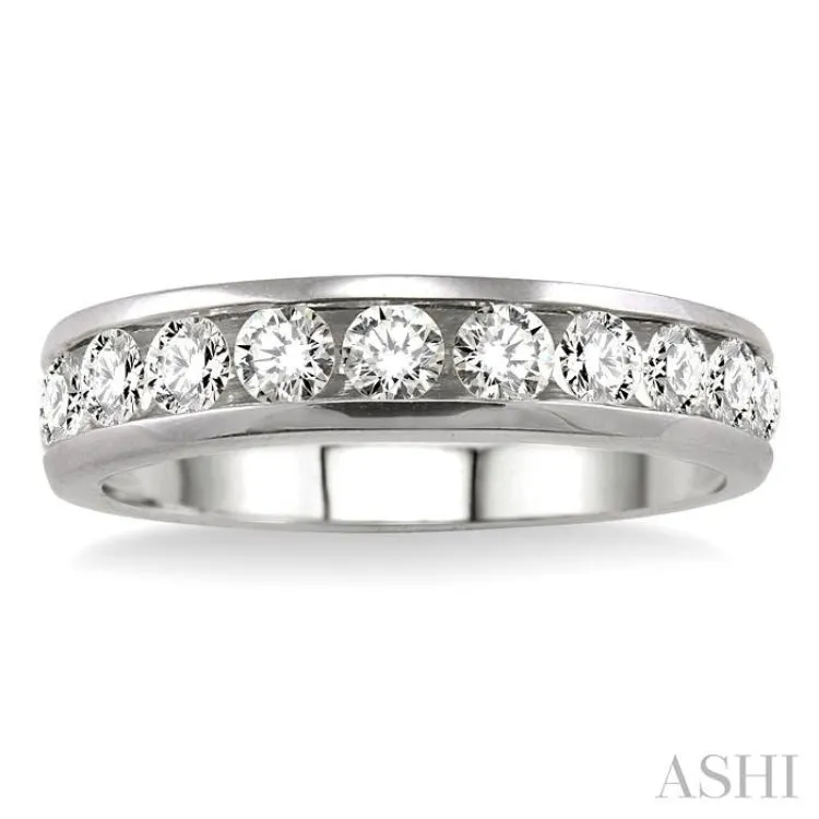 1 Ctw Round Cut Diamond Wedding Band in 14K White Gold
