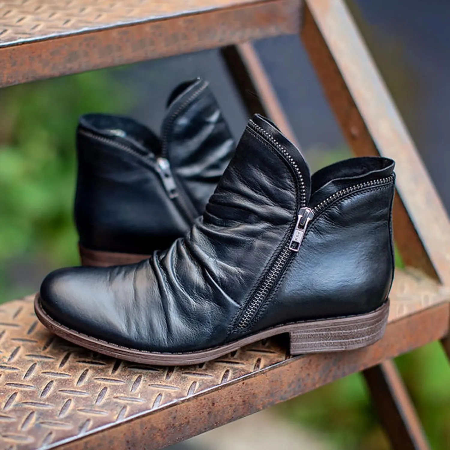 Cathalem Boots for Women 2024 Leather Damping Shoes Low Heel Shoes Retro Casual Zipper Womens Boots Side Zip-up Vintage