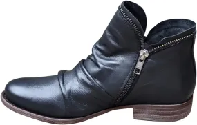 Cathalem Boots for Women 2024 Leather Damping Shoes Low Heel Shoes Retro Casual Zipper Womens Boots Side Zip-up Vintage