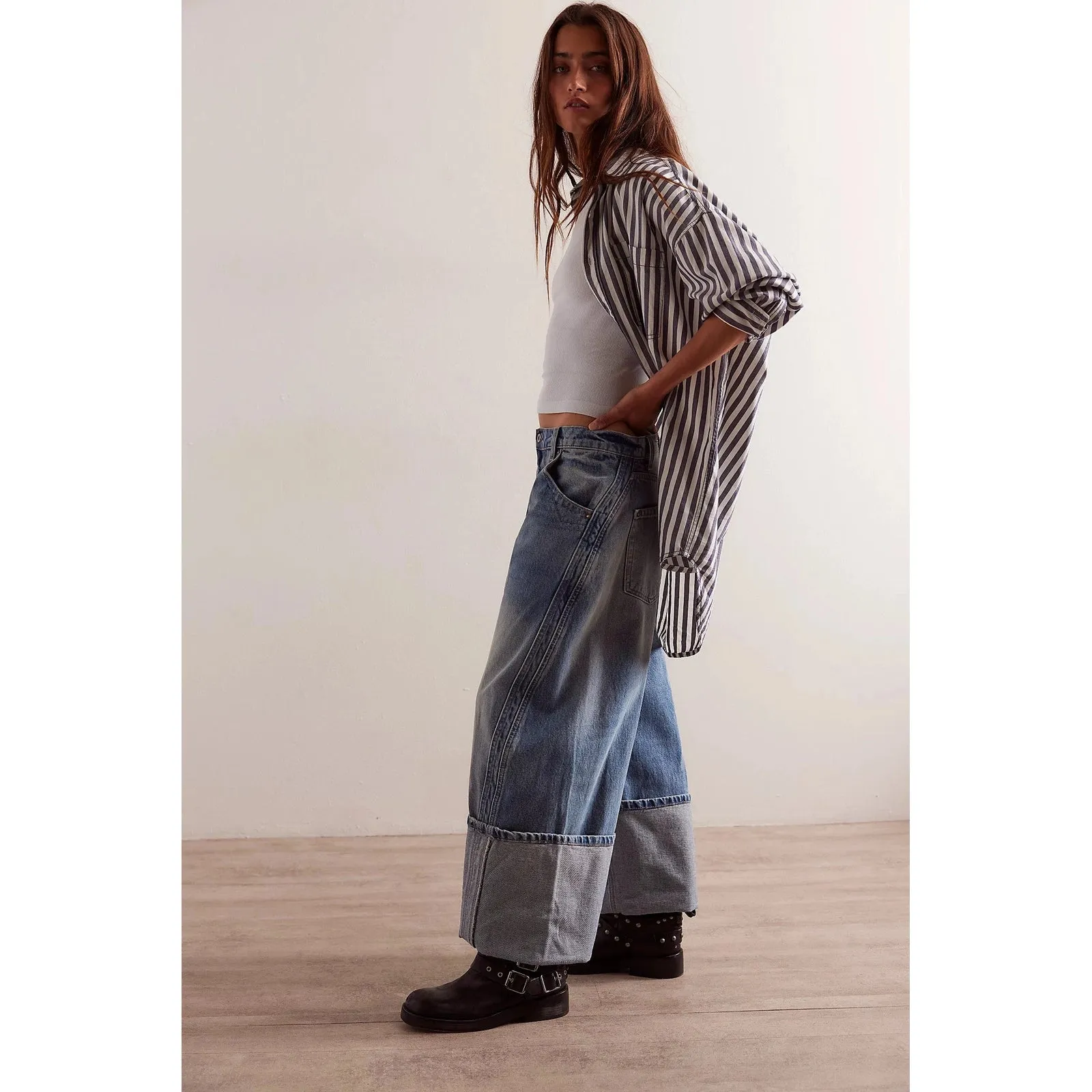 Sure! Here’s an optimized title for the product:

Free People Womens Olsen Cuffed Barrel Jeans - Stylish High-Waisted Denim with Relaxed Fit