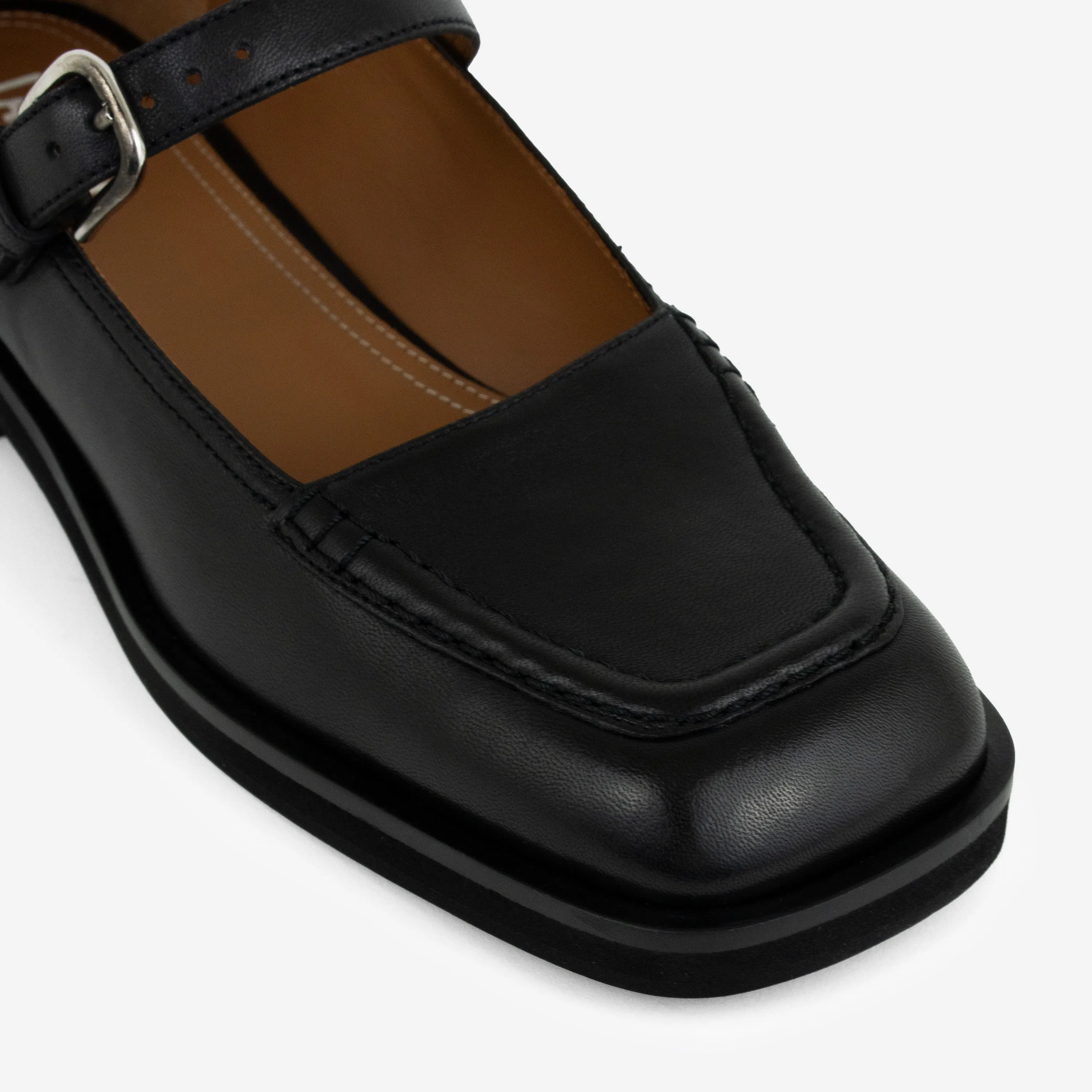 To optimize your e-commerce product title, I recommend making it more descriptive and engaging. However, I need to know the context of the product. For instance, if Norman Maryjane Black refers to a pair of shoes, a potential optimized title could be:

Stylish Norman Black Mary Jane Shoes for Women - Comfortable and Fashionable Footwear for All Occasions

If you can provide more details about the product, I can refine the title further!